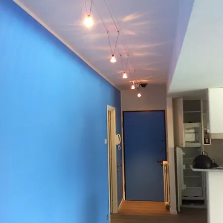 Flat With Pool Lake View 아파트