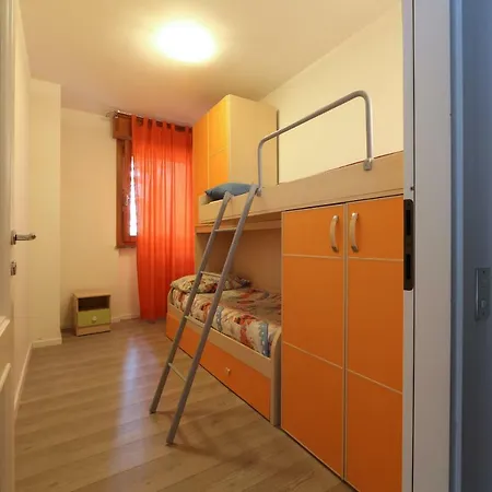 Flat With Pool Lake View Apartment