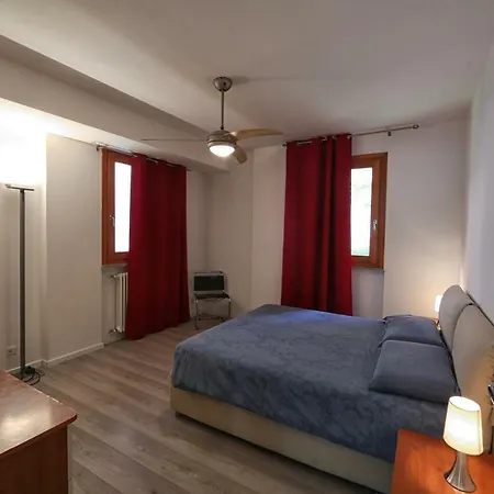 Flat With Pool Lake View *