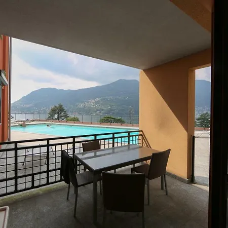 Flat With Pool Lake View Apartment